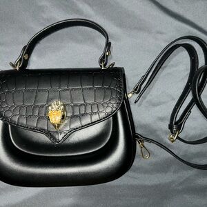 Elegant Black Croc-Embossed Handbag